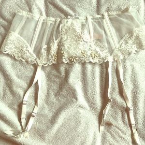Victoria’s Secret bridal garter belt